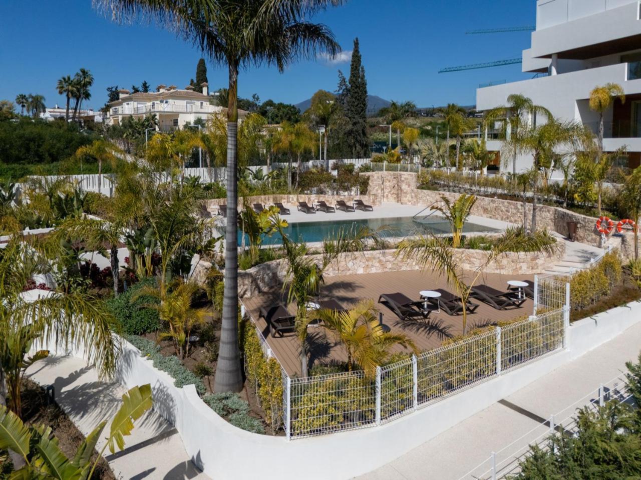 Benalus 4-bedroom Duplex In Golden Mile Appartamento