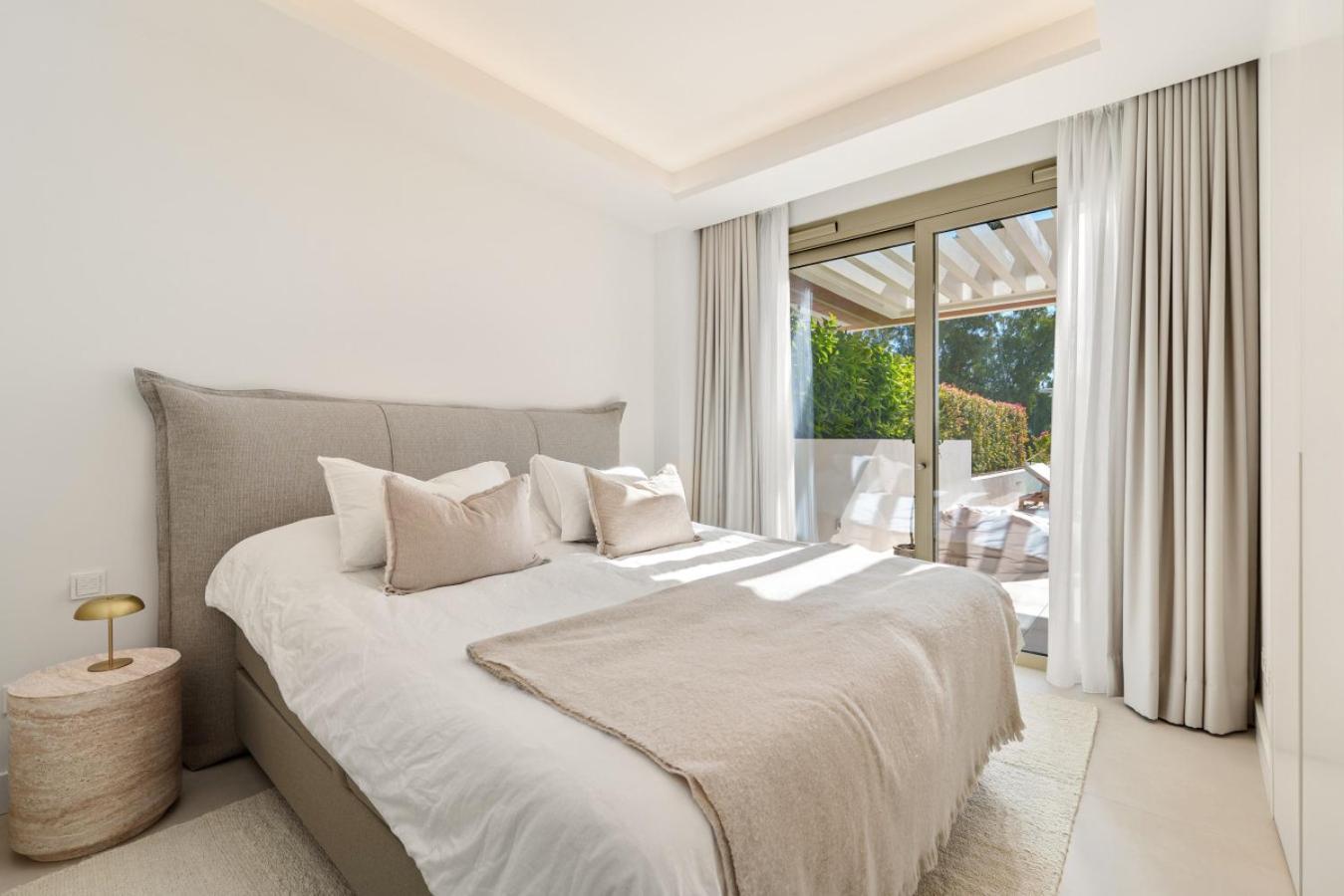 Benalus 4-bedroom Duplex In Golden Mile Appartamento